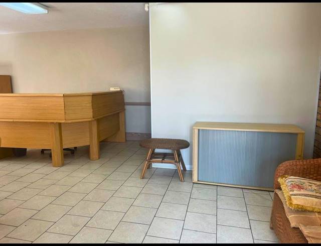 BUSINESS PROPERTY TO RENT IN BONAERO PARK